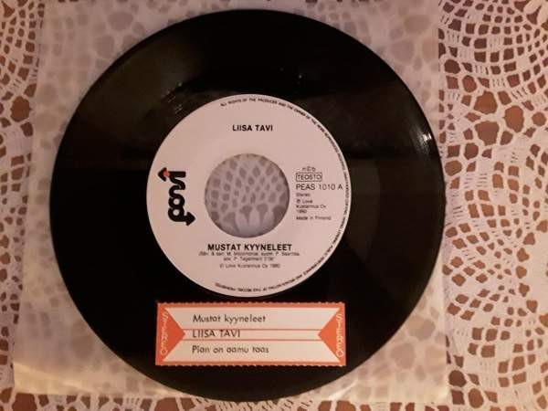 Liisa Tavi 7" Mustat kyyneleet/ Pian on aamu taas Rovaniemi – foto 1