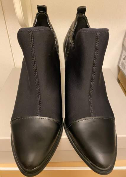 Uudet Calvin Klein Nilkkurit /kengät Керава - изображение 3