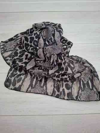 Ihana liskokuosi huivi kevät 25 Tampere