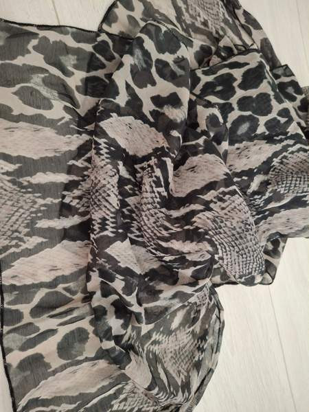 Ihana liskokuosi huivi kevät 25 Тампере - изображение 2