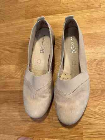 Myydään Capricen nahkaiset naisten kengät Оулу