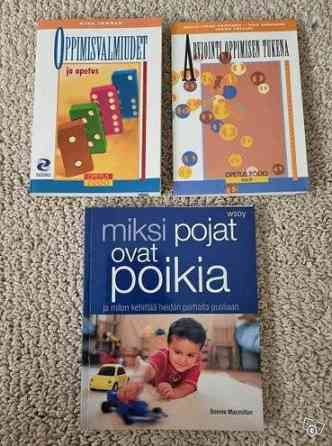 Kasvatusalan kirjoja (3 kuvaa) Pirkkala