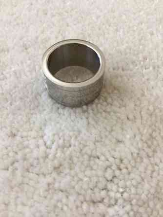 Dyrberg Kern upea sädehtivä sormus, koko 17+ mm Keuruu