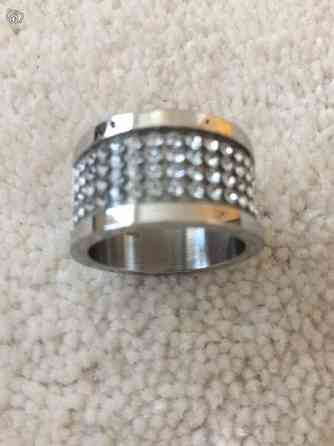 Dyrberg Kern upea sädehtivä sormus, koko 17+ mm Keuruu