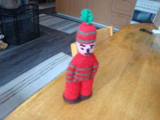 Tonttu käsinkudottu Rauma