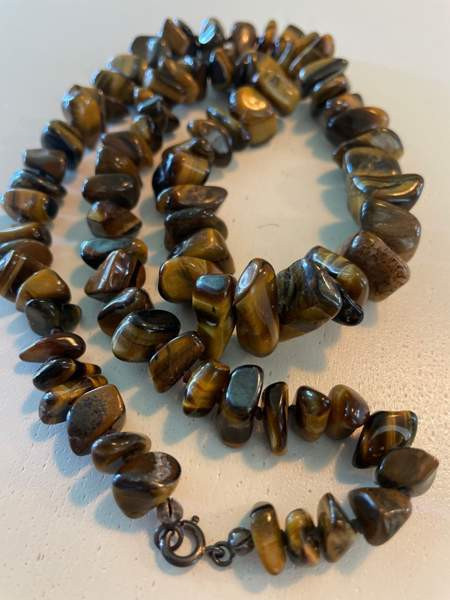 Tiikerinsilmä Kaulakoru Pirkkala – foto 1