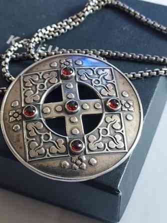 Hopeinen Kalevala kuukiven kaulakoru ja Pyhä Birgitta Kokemäki