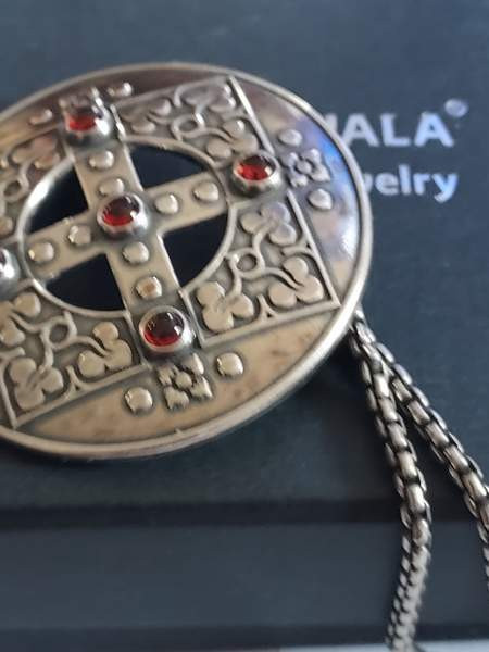 Hopeinen Kalevala kuukiven kaulakoru ja Pyhä Birgitta Kokemäki - valokuva 7