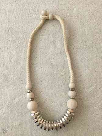 Aarikka vaaleat helmet Keuruu