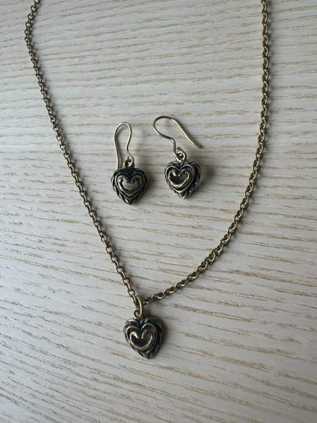 Kalevala talon sydän pronssi korvakorut sekä kaulakoru Imatra - photo 4