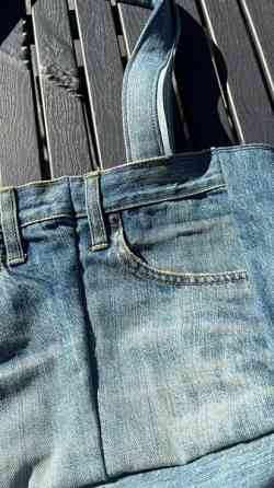 Ommeltu laukku Lempaeaelae