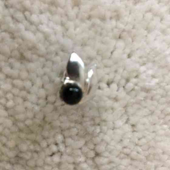 Hopeinen pariton korvakoru Keuruu