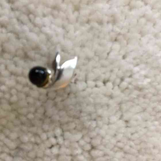 Hopeinen pariton korvakoru Keuruu