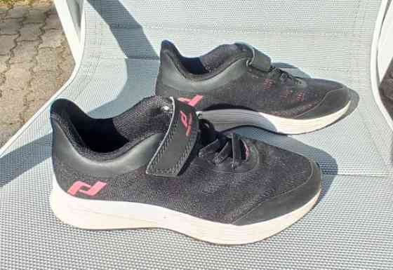 Juoksukengät 32 Helsinki