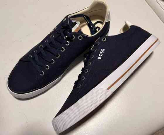 Boss kengät 44 uudet/käyttämättömät Jyvaeskylae