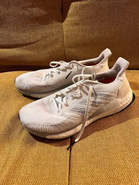 Adidas SolarBoost 42 2/3 Helsinki - valokuva 3