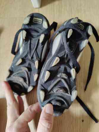 Nappikset 28 Ventura Espoo