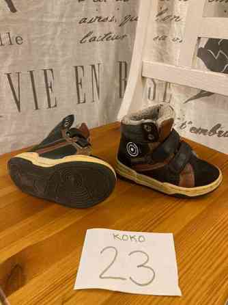 Välikausi/ talvikengät 23 Vantaa