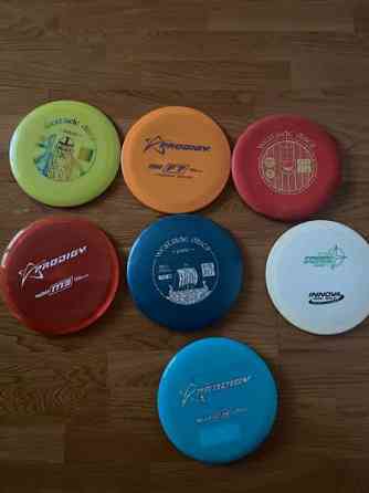 Frisbeegolf kiekkoja 7kpl sekä kantolaukku Tuusula