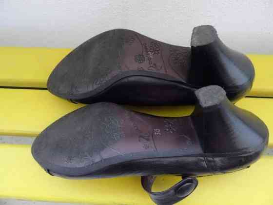 Dorking-merkkiset nahkakengät Helsinki