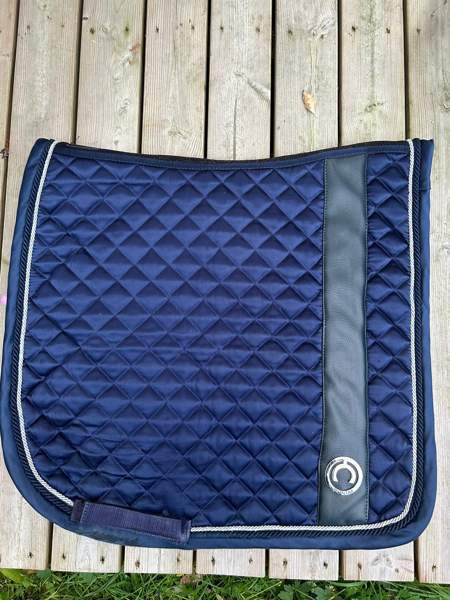 Montar satiini kouluhuopa cob Turku - photo 1