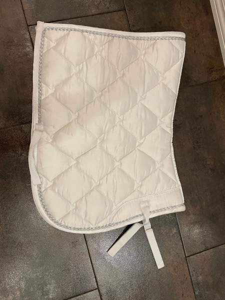 Valkoinen yleissatulahuopa full Хамина - изображение 2