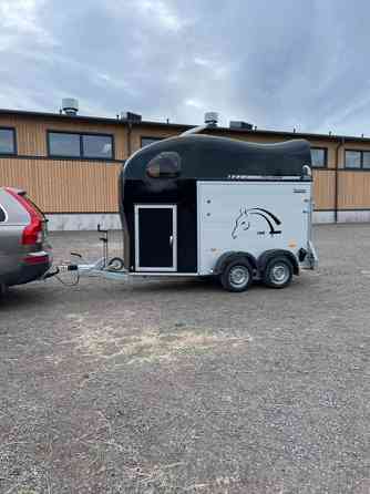 Vuokralle tarjotaan 1,5 hevosen traileri Hattula