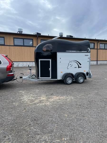 Vuokralle tarjotaan 1,5 hevosen traileri Hattula – foto 1