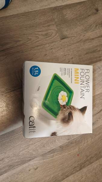 Uusi juoma-automaatti kissalle Haemeenlinna - photo 1