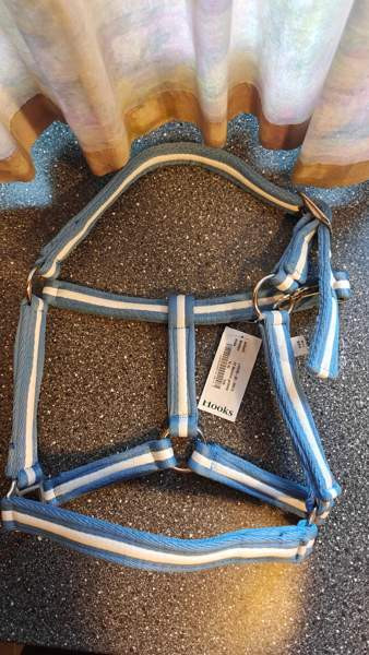 UUSI --  vaaleansini-valkoinen Cob riimu Lohja - valokuva 1