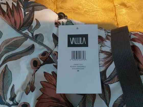 Pienen koiran "Lemmittyni" sadetakki, koko 35/S, UUSI Vaasa