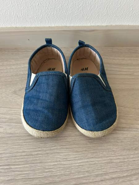 H&M tennarit 24 Тампере - изображение 1