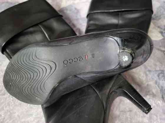 Kolmet kengät Mikkeli