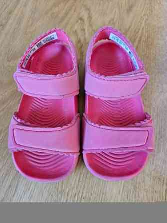 Adidas sandaalit 22 Helsinki