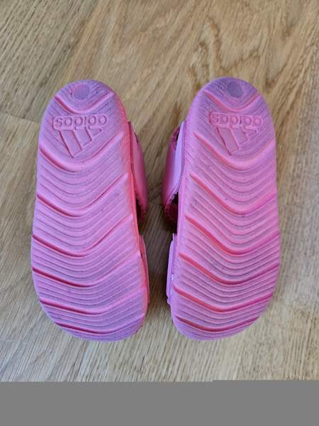 Adidas sandaalit 22 Helsinki - valokuva 4