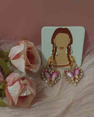 Korvakorut: kullansävyiset sydämet Vantaa