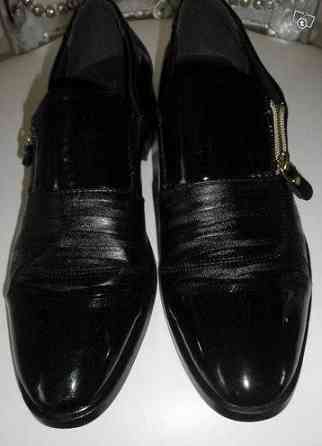 Miesten uudet mustat kiiltonahka juhlakengät 44 Yloejaervi