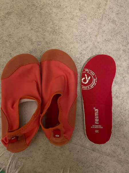 Reimn uimatossut koko 30 Jaervenpaeae – foto 1