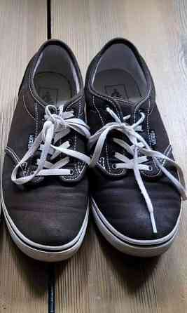 Vans tennarit Миккели