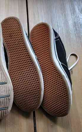 Vans tennarit Миккели