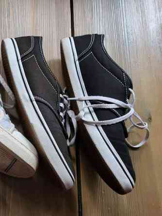 Vans tennarit Миккели