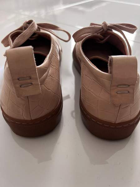 Terhi Pölkki kävelykengät Espoo – foto 3