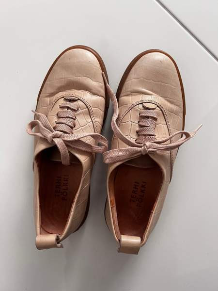 Terhi Pölkki kävelykengät Espoo – foto 1