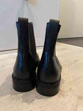 Chelsea mustat nahkanilkkurit 38 Helsinki