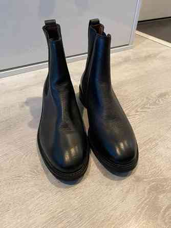 Chelsea mustat nahkanilkkurit 38 Helsinki