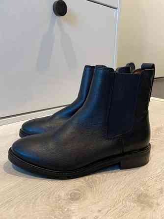 Chelsea mustat nahkanilkkurit 38 Helsinki