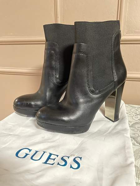 Guess korkokengät Jyvaeskylae - photo 1