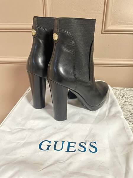 Guess korkokengät Jyvaeskylae - photo 2