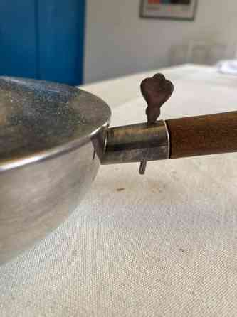 Gardberg ? tiikkiä ja metallia tarjoiluastia Jyväskylä