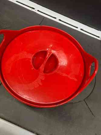 Rosenlew valurautapata, punainen Jyväskylä